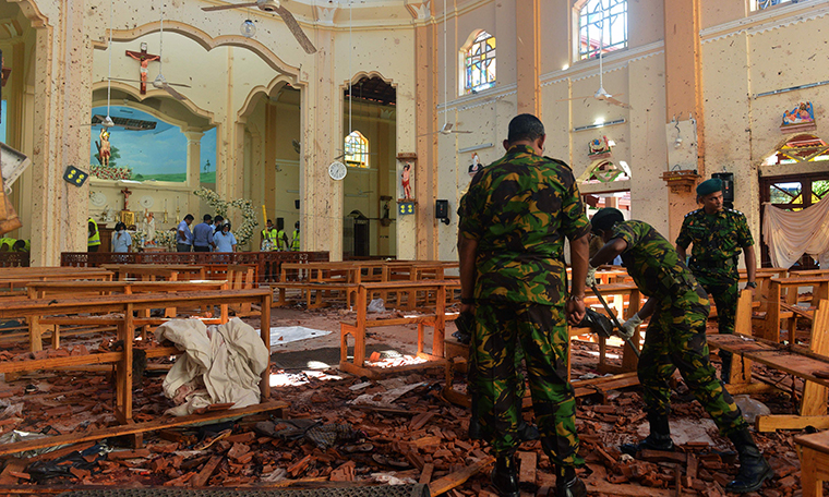 Sri Lanka'daki terör saldırılarıyla ilgili dönemin bakanına soruşturma