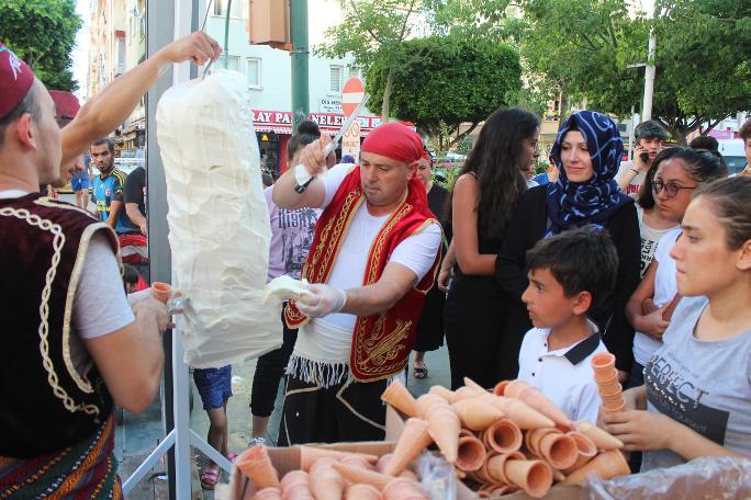 Dondurma izdihamı... 60 kilo yarım saatte bitti