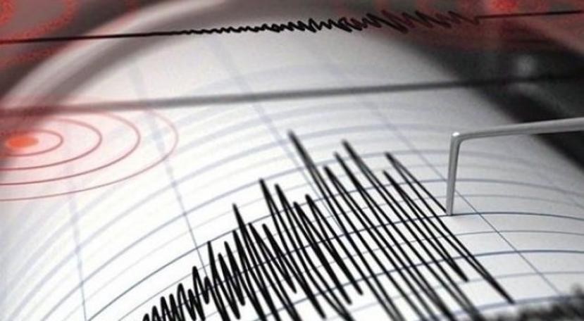 Soma'da korkutan deprem