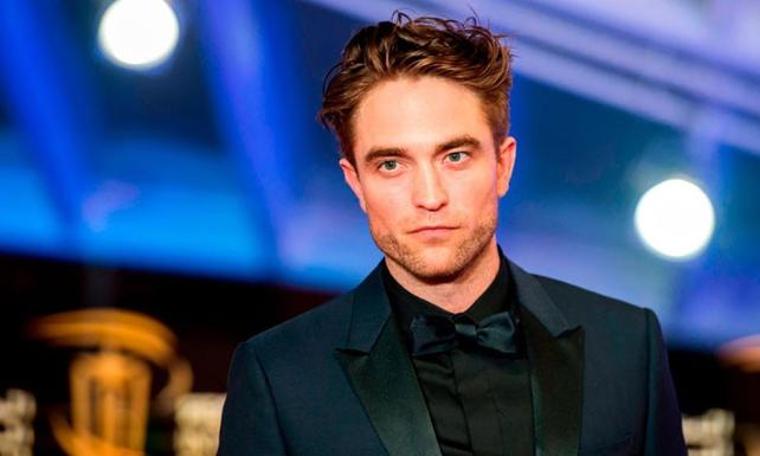 Pattinson üç film için anlaştı