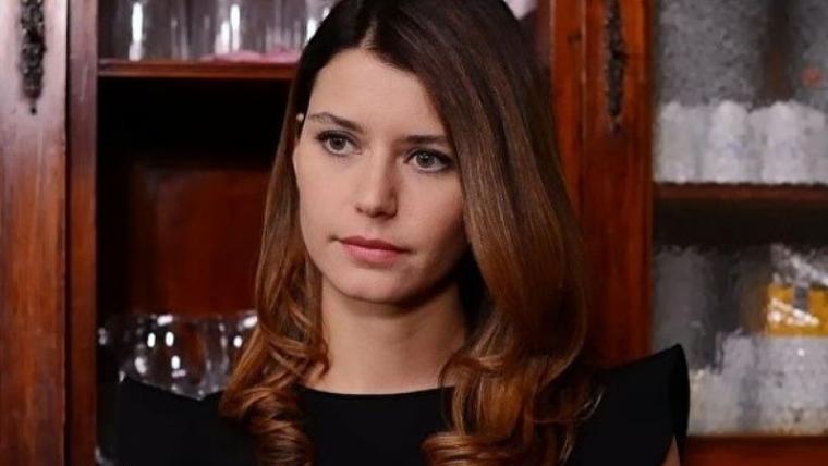 Beren Saat’i sarsan ölüm!