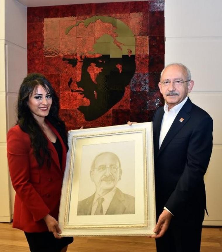 Kılıçdaroğlu, Ayşe öğretmen ile buluştu