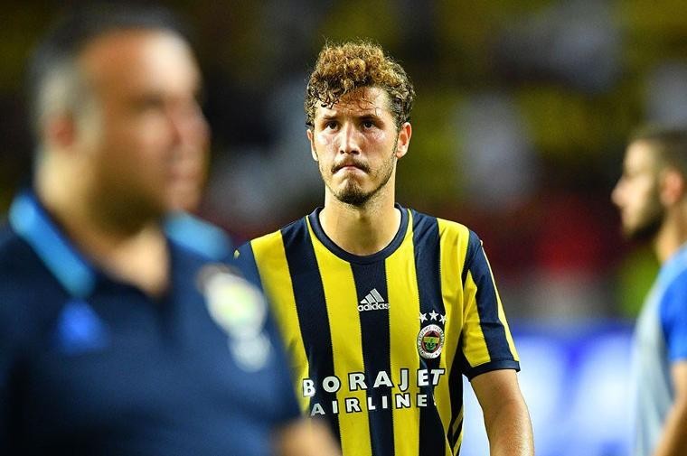 Salih Uçan Fenerbahçe'ye veda etti