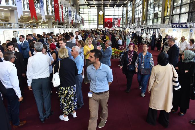 Başkan Yavaş’tan kadın emeğine destek