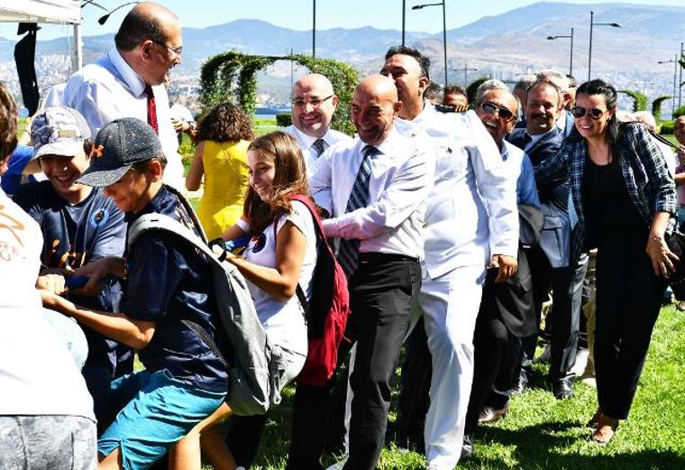 Kabotaj Bayramı 93'üncü yıldönümü İzmir'de törenlerle kutlandı