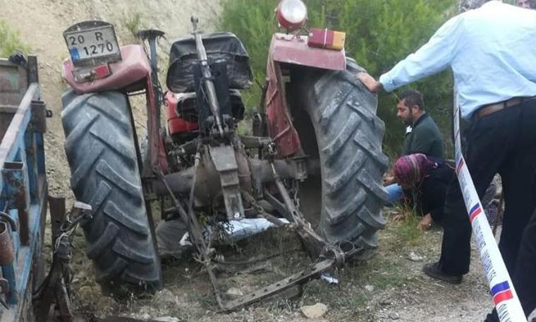 Kullandığı traktörün altında kalarak can verdi