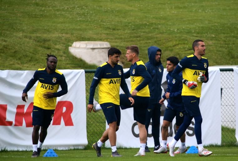 Fenerbahçe Topuk Yaylası’nda çalışmalarını sürdürdü