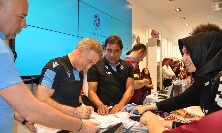 Trabzonspor Başkanı Ahmet Ağaoğlu'na futbolculardan sürpriz