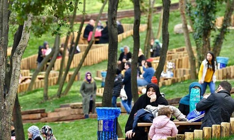 Millet bahçeleri projesine dava: Milletin değil, rezidansların bahçesi