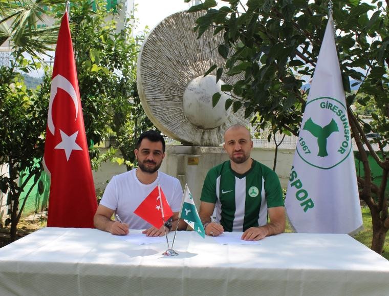 Özgür Can Özcan ve Mehmet Güven Giresunspor’da