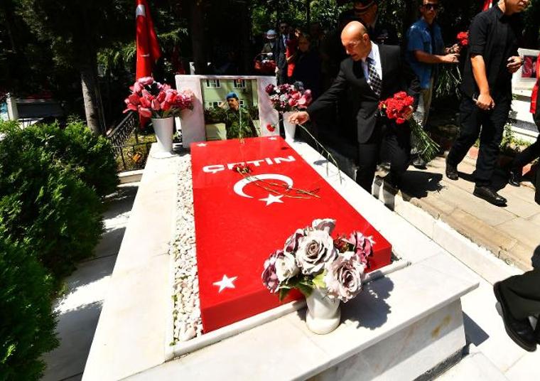 Başkan Soyer, 15 Temmuz şehitlerini anma törenine katıldı