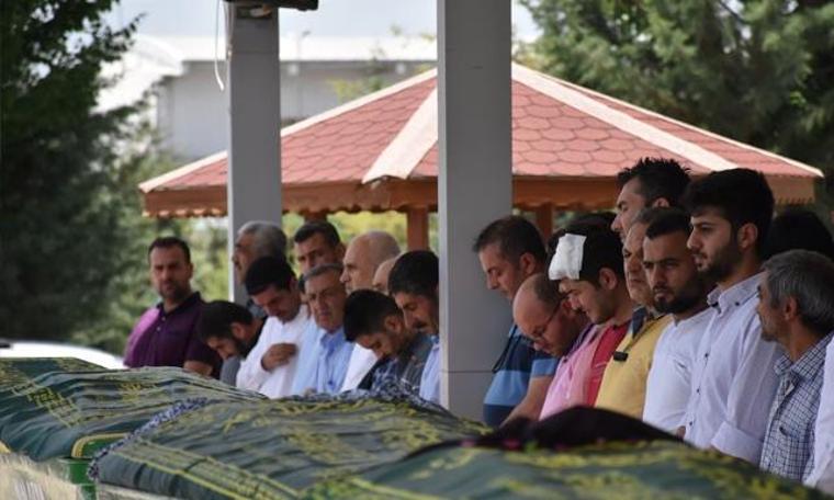 Cinayetten tutuklanan 2 kardeş otopsi raporu ile tahliye edildi