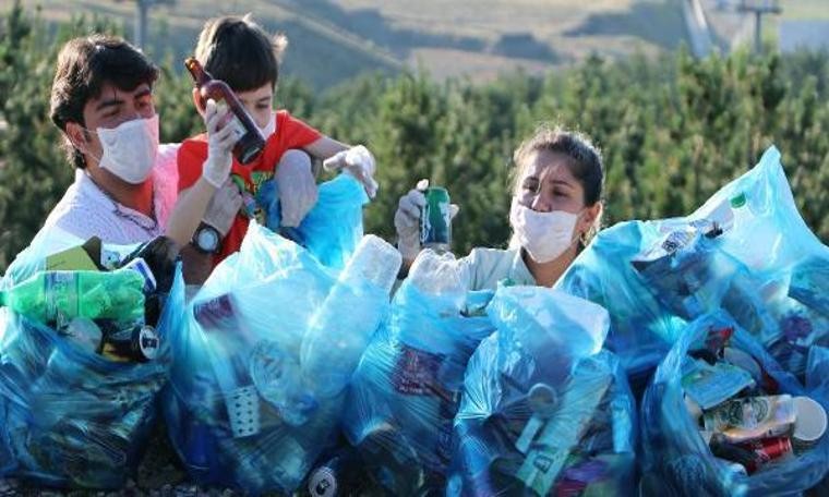 Erzurumlu çiftten örnek 'çevre temizliği'