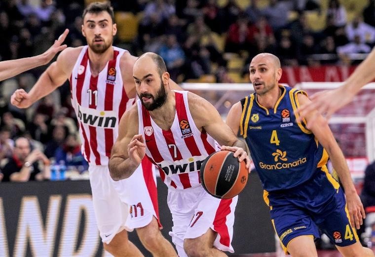 Vassilis Spanoulis ile 1 yıl daha