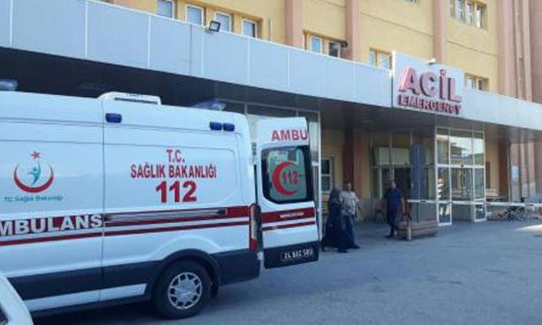 Erzincan'da gıda zehirlenmesi şüphesi: 21'i çocuk 56 kişi hastaneye kaldırıldı