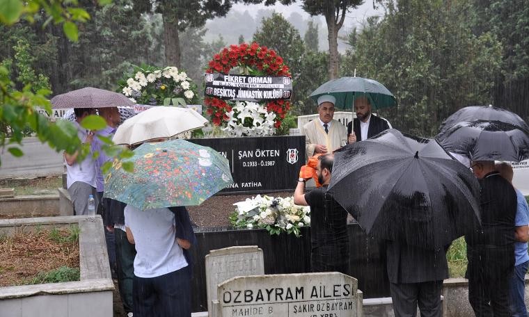 Şan Ökten, kabri başında anıldı