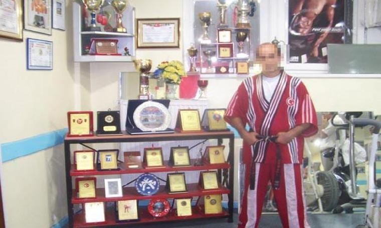 Cinsel istismar sanığı kick-boks antrenörü hakim karşısında