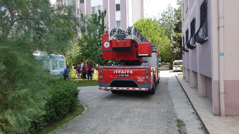 Çatıda çalışan işçi ölü bulundu