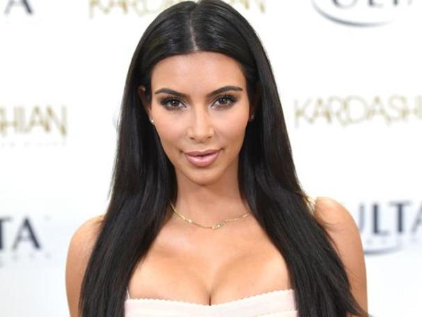 Kim Kardashian elbise davasından 2,7 milyon dolar kazandı!