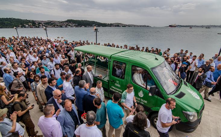 küçük İskender sevenleri tarafından son yolcuğuna uğurlandı (04.07.2019)