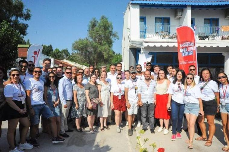 CHP'li gençler İzmir'de kampta