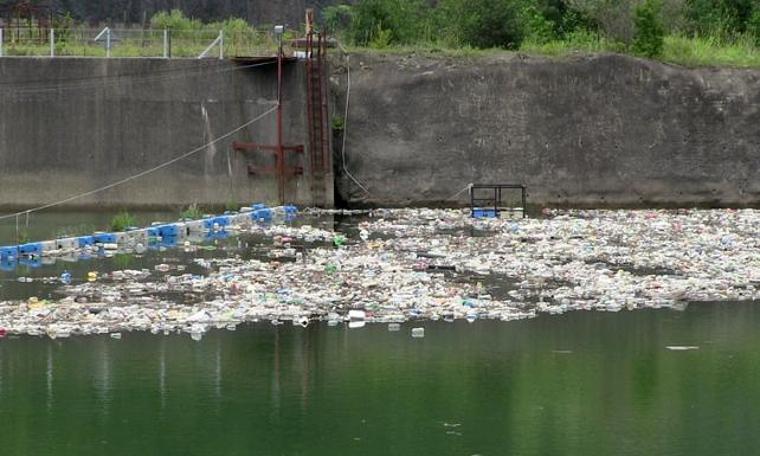 Çoruh Nehri'ne atılan kurban atıkları kirlilik oluşturdu