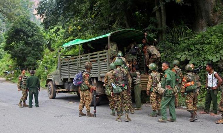 Myanmar’da askeri okula saldırı: 15 ölü