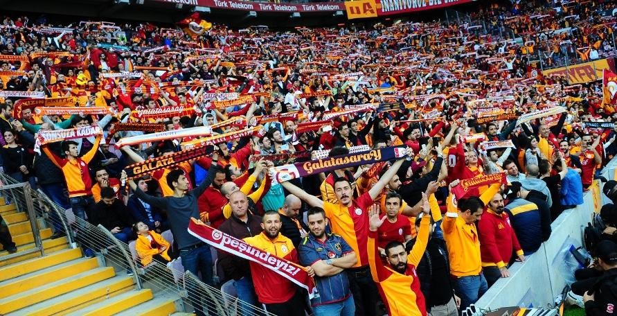 Galatasaray 52 bin taraftar ile bir adım önde!