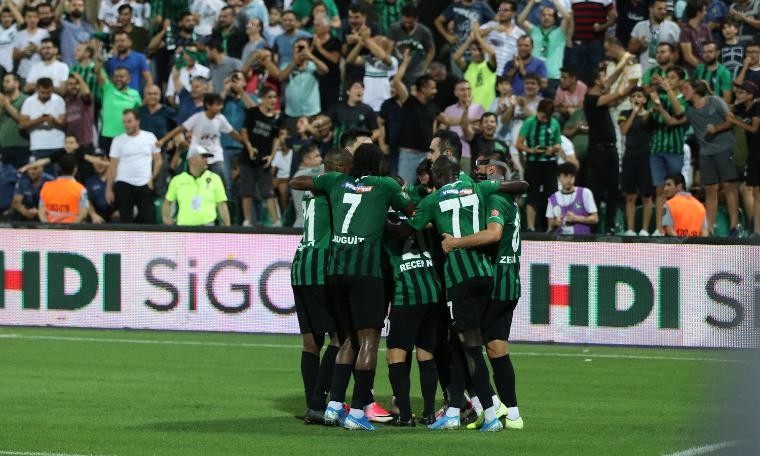 Denizlispor kendi evinde Galatasaray'ı devirdi