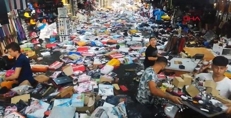 Süper hücre vurdu... İstanbul'dan kareler