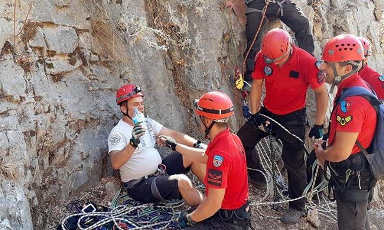 Kelebekler Vadisi'nde mahsur kalan AB müsteşarı kurtarıldı