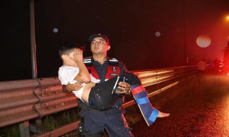 Bolu Dağı’nda feci kaza! Otobüs TIR’a çarptı