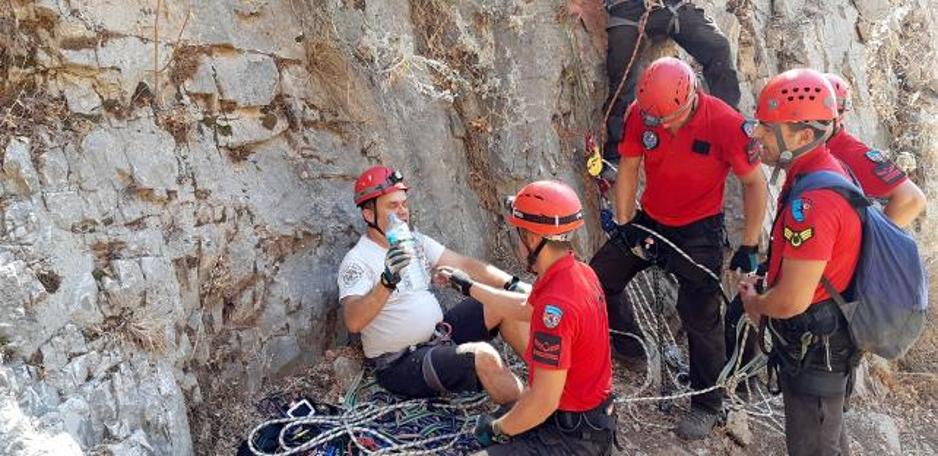 Kelebekler Vadisi'nde mahsur kalan müsteşar kurtarıldı