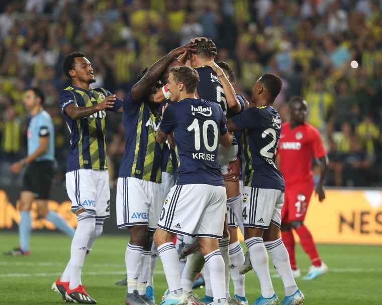 Fenerbahçe Gazişehir Gaziantep'i farklı geçti: 5-0