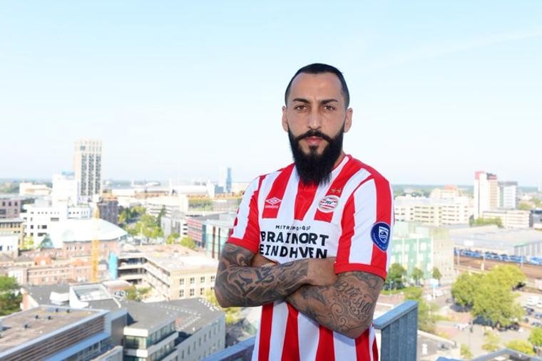 PSV, Mitroglou'yu açıkladı!