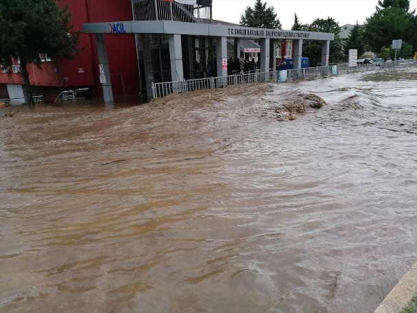 Samsun'da sağanak: 1 kişi yaşamını yitirdi