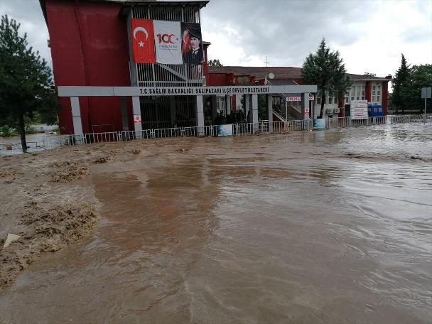 Samsun'da sağanak: 1 kişi yaşamını yitirdi