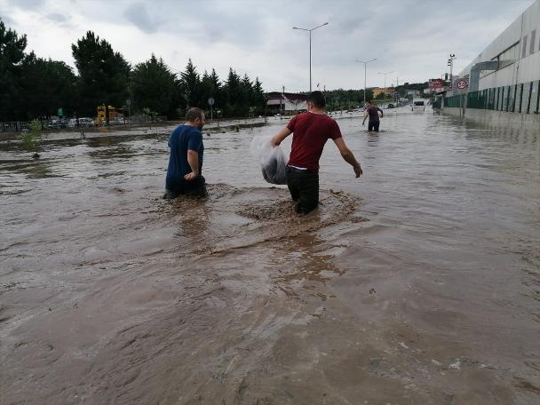 Samsun'da sağanak: 1 kişi yaşamını yitirdi