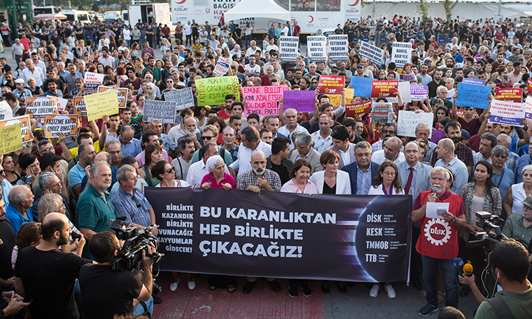 Kadıköy’de kayyım protestosu