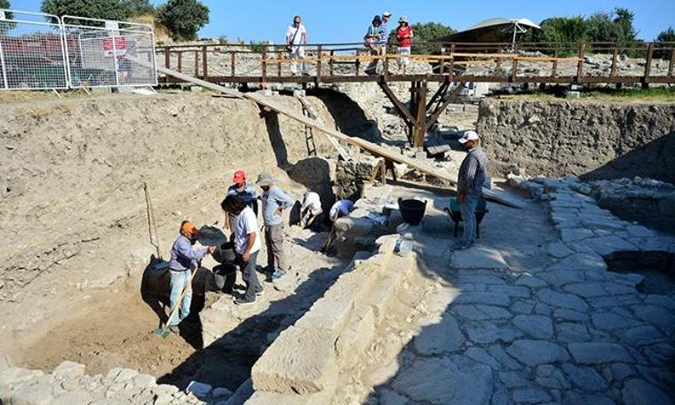 Troya kazısında ‘üçüncü kutsal alan’ keşfi