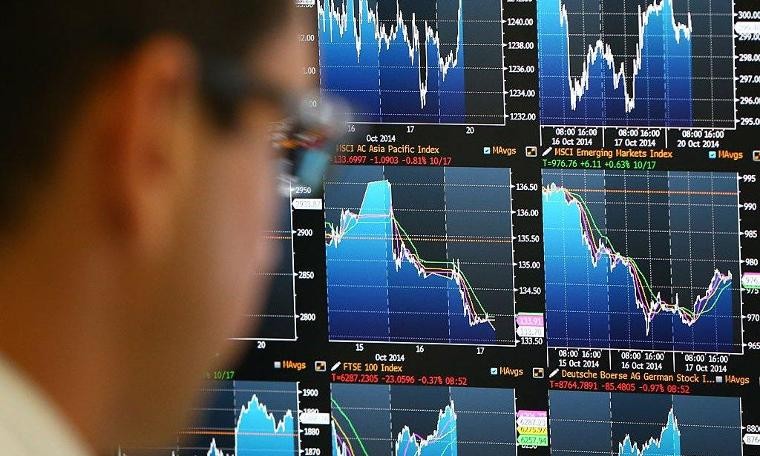 Dolar/TL'de ani yükseliş: Kur saniyeler içinde 6,38'e kadar çıkıp geriledi