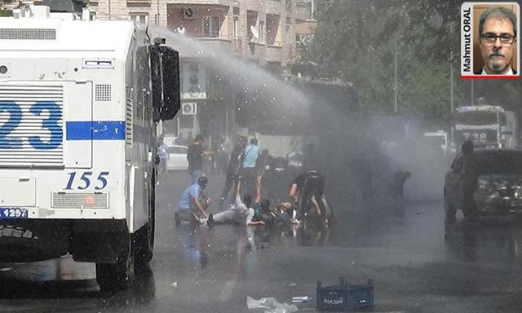 Kayyım protestoları sürüyor