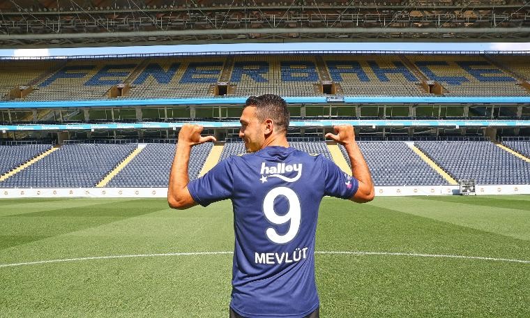 Fenerbahçe’nin yeni 9’u Mevlüt