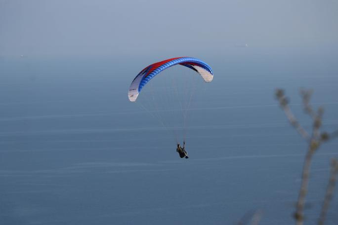 Yamaç paraşütü sporcularının yeni adresi Uçmakdere köyü