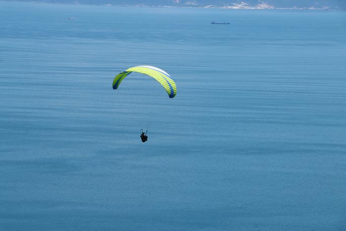 Yamaç paraşütü sporcularının yeni adresi Uçmakdere köyü