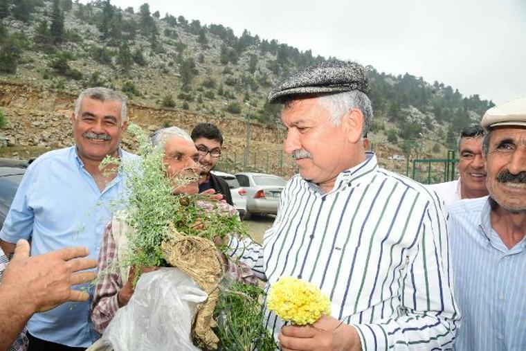 Adana Büyükşehir Belediye Başkanı Zeydan Karalar: Yollarımızı ayıracağız