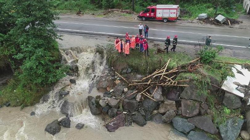 Rize'de sel: 1 kayıp