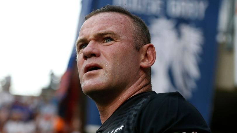 Wayne Rooney İngiltere'ye geri dönüyor