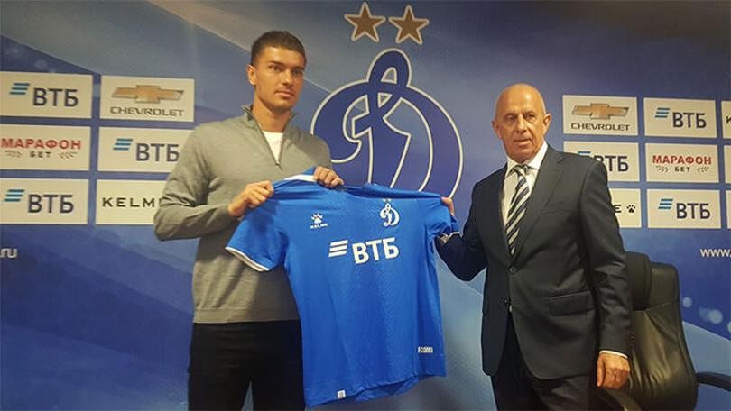 Neustadter Dinamo Moskova'da