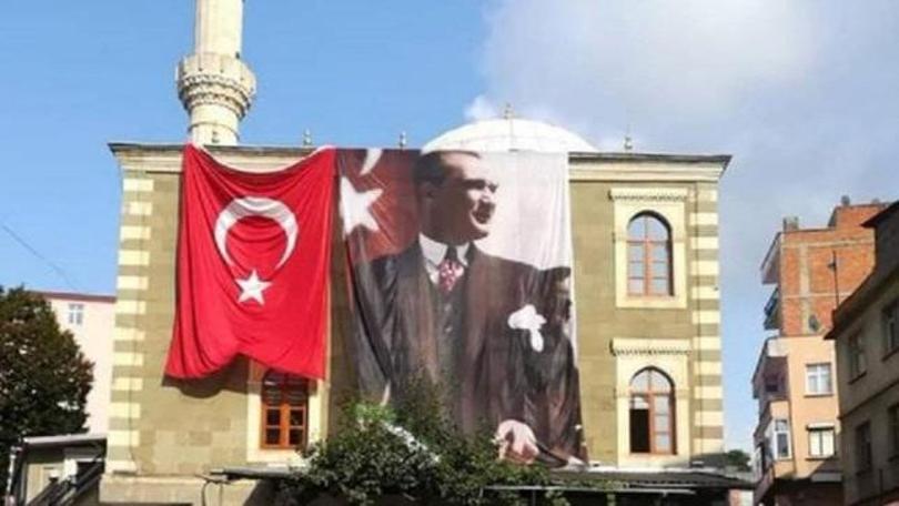 Müftülükten Atatürk resmi için 'kaldır' talimatı